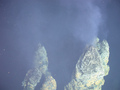 Aktywne miejsca wypływu wód hydrotermalnych. Fot. NOAA Photo Library, źródło: https://www.flickr.com/photos/noaaphotolib, dostęp: 17.02.15